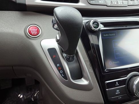 Used 2017 Honda Odyssey EX-L image 15