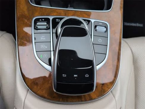 Used 2019 Mercedes-Benz E 300 image 40