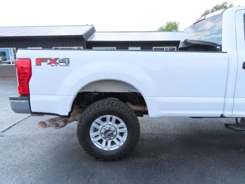Used 2019 Ford F250 XLT w/ XLT Value Package image 20