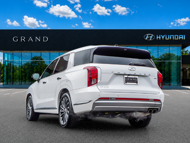 Used 2024 Hyundai Palisade Calligraphy AWD/4WD image 4