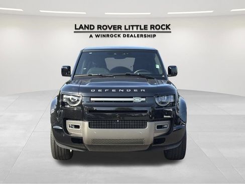 Used 2025 Land Rover Defender 110 X-Dynamic SE AWD/4WD image 8