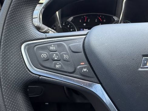 Used 2023 Chevrolet Equinox LT FWD image 31