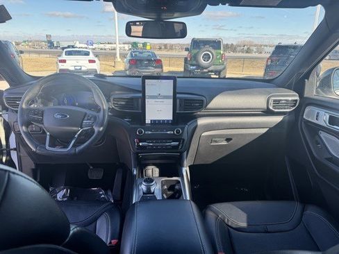 Certified 2020 Ford Explorer ST w/ ST Street Pack image 27