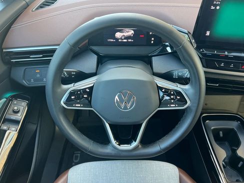 Used 2024 Volkswagen ID.4 2WD image 14