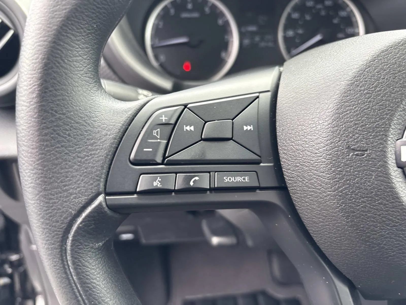 Used 2025 Nissan Kicks Play S FWD image 27