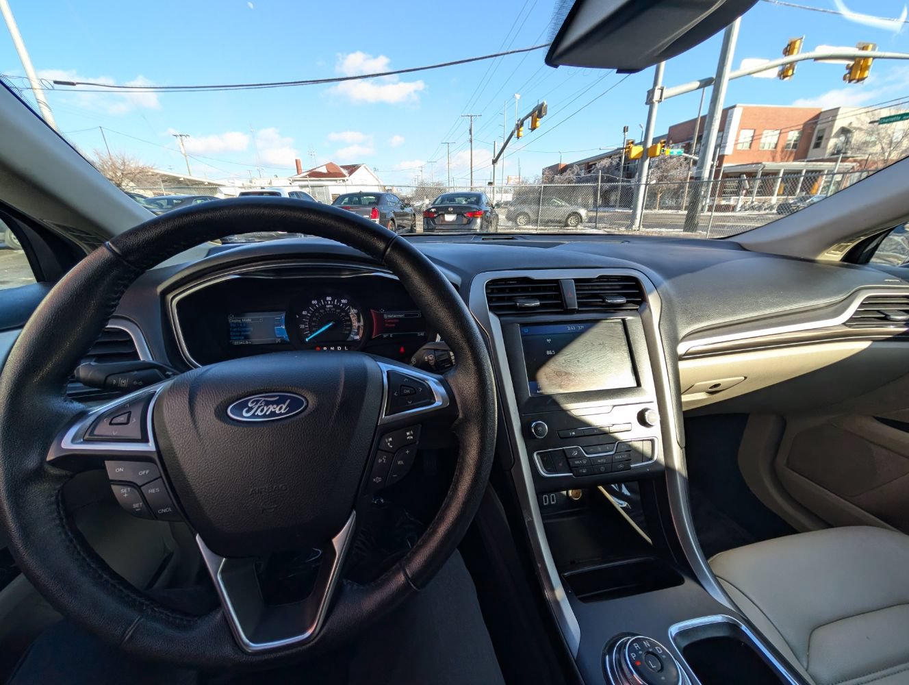 Used 2020 Ford Fusion SEL FWD image 21