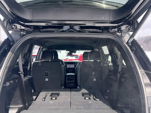 Used 2024 Jeep Grand Cherokee L Limited w/ Black Appearance Package image 28