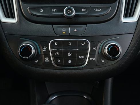 Used 2024 Chevrolet Malibu LT image 18