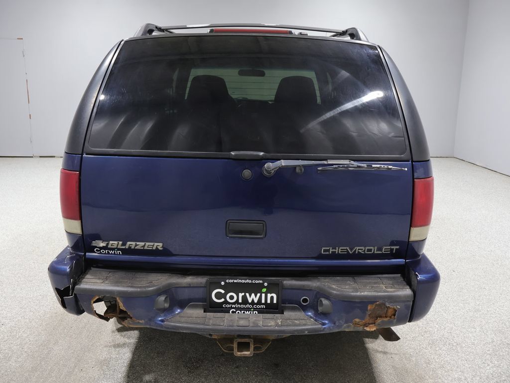 Used 2000 Chevrolet Blazer LS w/ LS Preferred Equipment Group AWD/4WD image 13