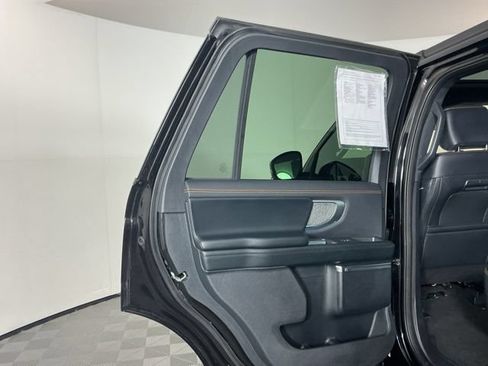 Used 2025 Ford Expedition Tremor AWD/4WD image 28