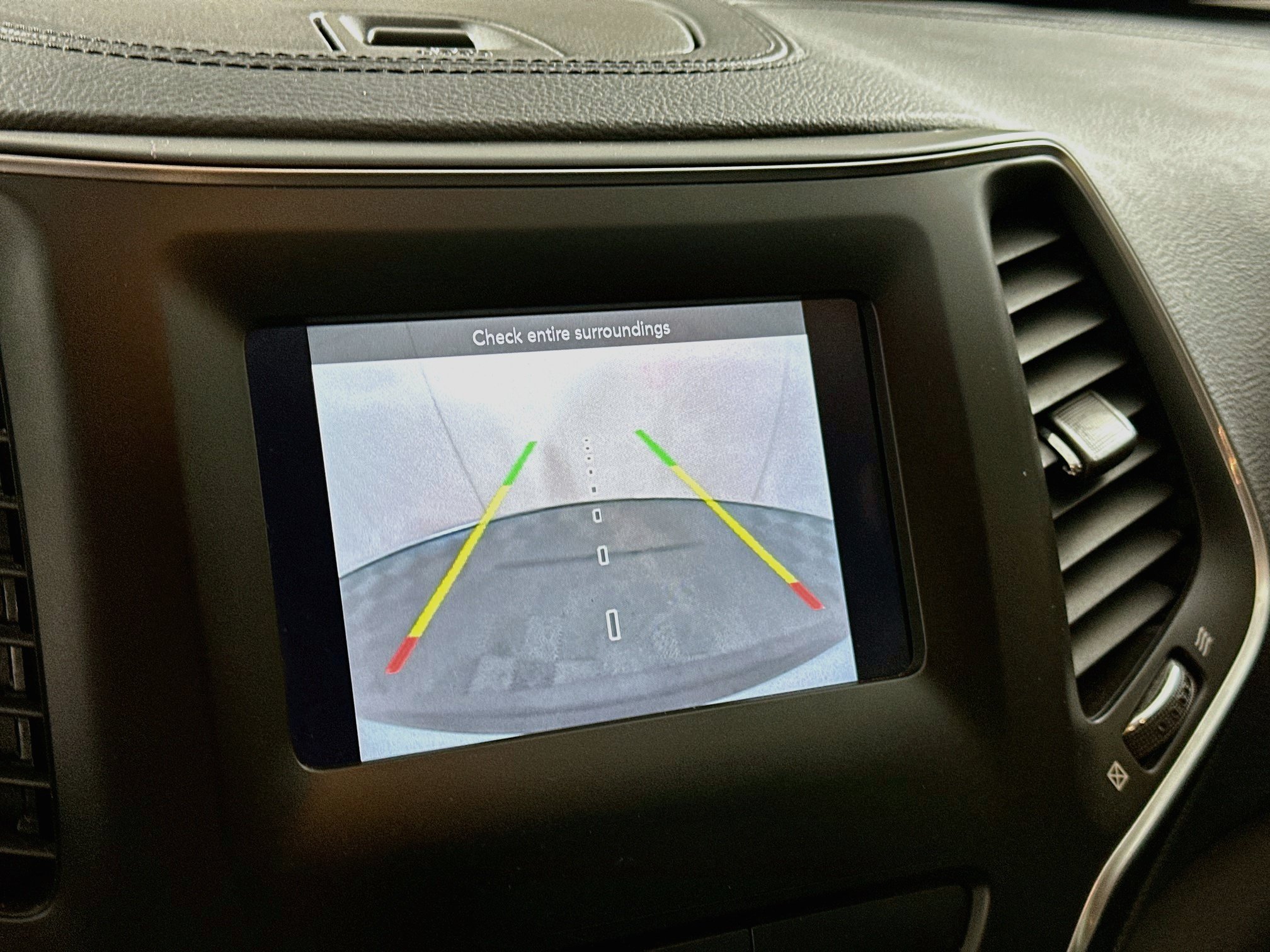 Used 2020 Jeep Cherokee Latitude Plus FWD image 22