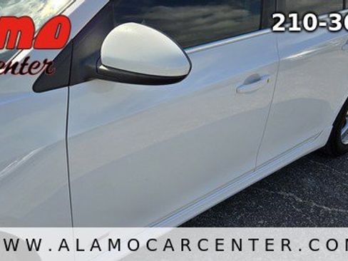 Used 2012 Chevrolet Cruze LT w/ RS Package image 9