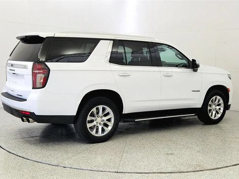 Used 2023 Chevrolet Tahoe Premier w/ Premium Package AWD/4WD image 7