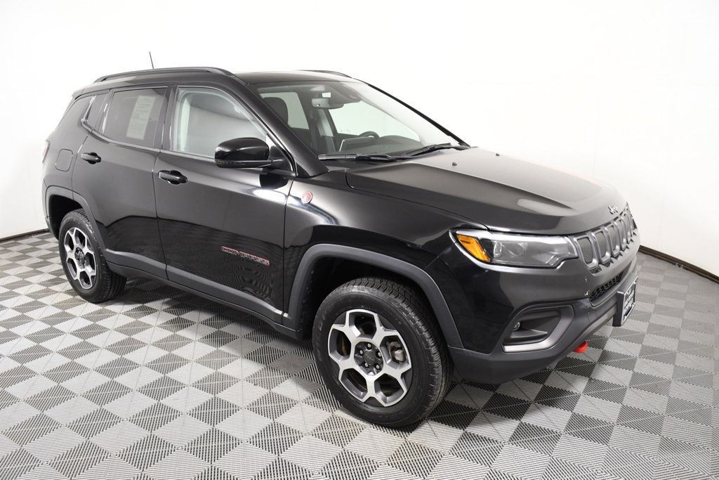 Used 2022 Jeep Compass Trailhawk w/ Trailhawk Elite Group AWD/4WD image 8