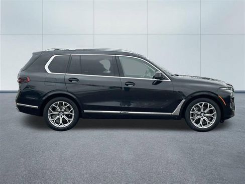 Certified 2024 BMW X7 xDrive40i image 5