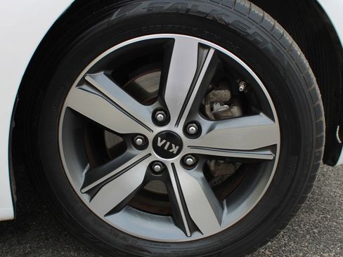 Used 2018 Kia Forte LX w/ LX Popular Package image 18