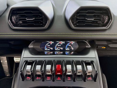 Used 2017 Lamborghini Huracan LP 580-2 RWD image 16