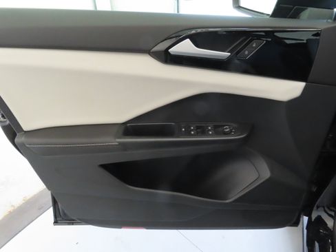 New 2026 Volkswagen Taos S FWD image 9