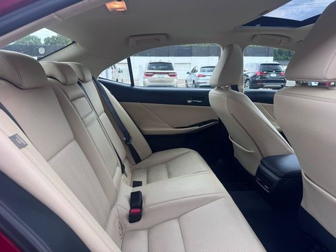 Used 2015 Lexus IS 250 RWD image 12