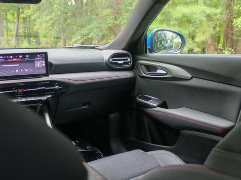 Certified 2024 Dodge Hornet GT image 23