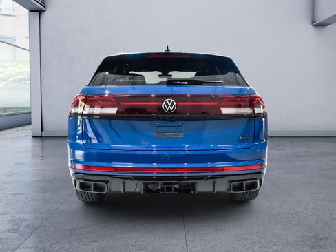 Used 2026 Volkswagen Atlas Cross Sport SEL R-Line AWD/4WD image 5
