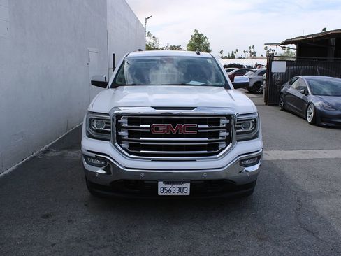 Used 2018 GMC Sierra 1500 SLT image 2