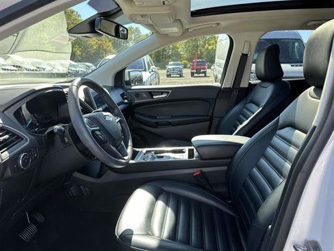 Used 2022 Ford Edge SEL w/ Convenience Package image 13