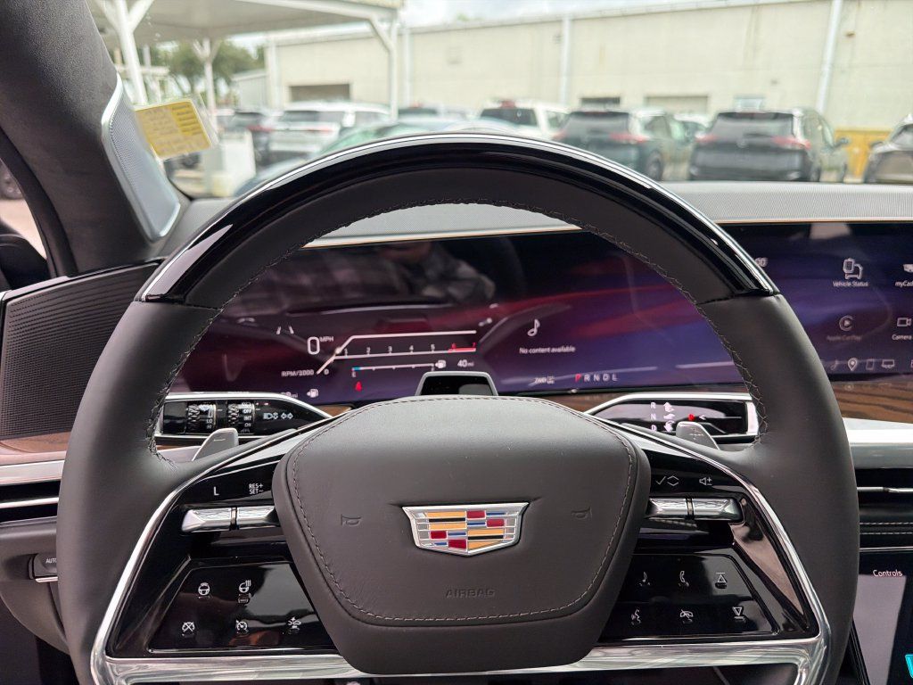 Used 2026 Cadillac Escalade Platinum Sport w/ LPO, ONYX Package AWD/4WD image 20