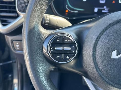 Used 2023 Kia Soul LX w/ LX Technology Package image 27