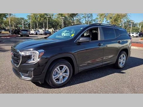 Certified 2022 GMC Terrain SLE w/ Driver Convenience Package image 32