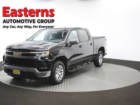 Used 2023 Chevrolet Silverado 1500 LT AWD/4WD image 57