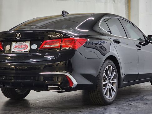 Used 2018 Acura TLX V6 SH-AWD image 5