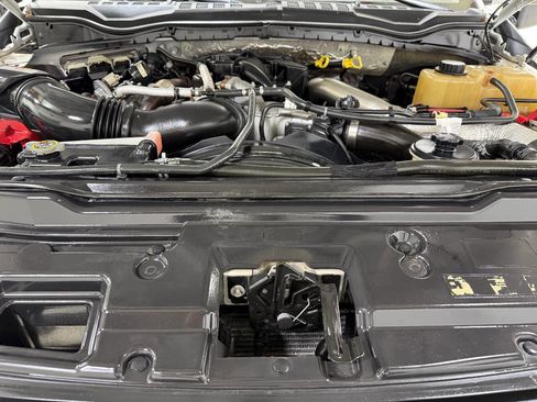 Used 2018 Ford F550 4x4 Regular Cab Super Duty image 73