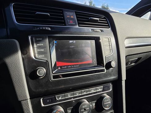 Used 2015 Volkswagen GTI Autobahn image 27