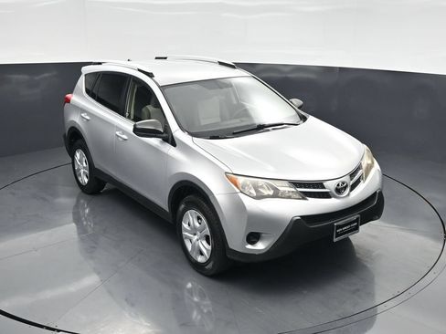 Used 2013 Toyota RAV4 LE FWD image 35