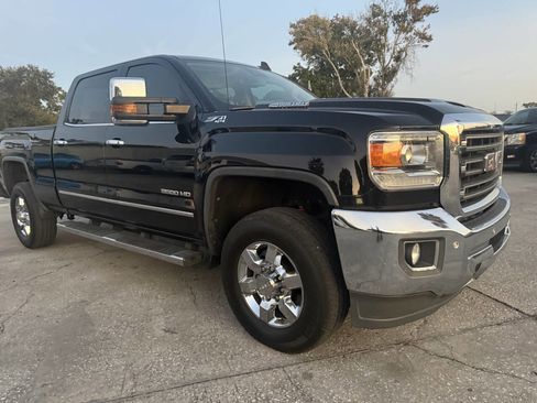 Used 2018 GMC Sierra 3500 SLT w/ Duramax Plus Package image 8