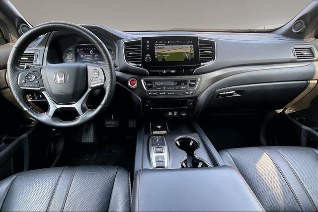 Certified 2025 Honda Passport TrailSport image 7