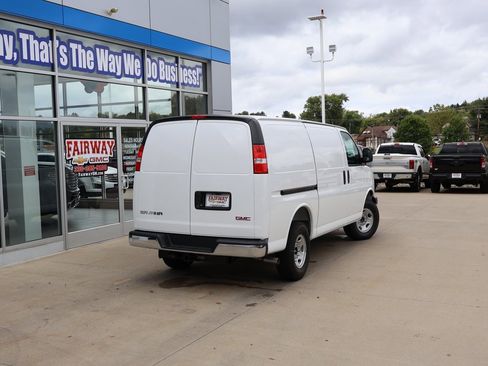 New 2025 GMC Savana 2500 Work Van w/ Enhanced Convenience Package image 36