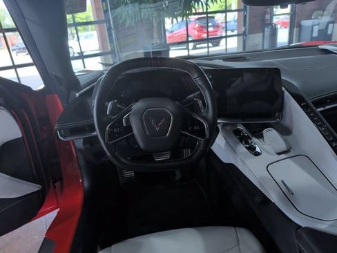 Used 2023 Chevrolet Corvette Stingray Preferred Conv w/ Z51 Performance Package RWD image 2