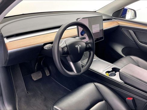 Used 2023 Tesla Model Y Long Range AWD/4WD image 14