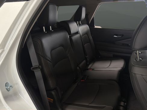 New 2026 Nissan Pathfinder SL AWD/4WD image 25