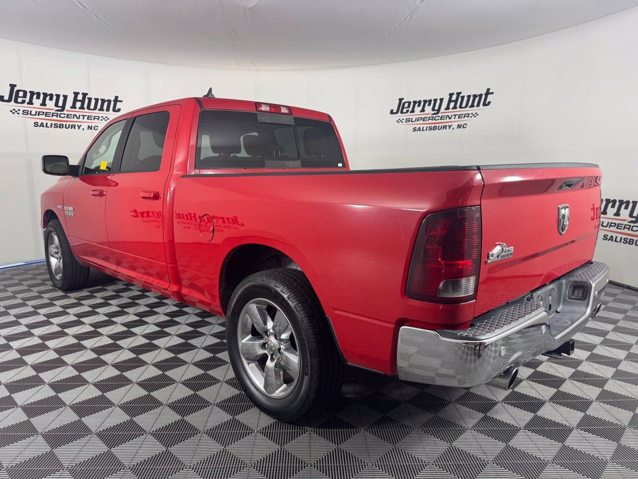 Used 2019 RAM 1500 Big Horn RWD image 9