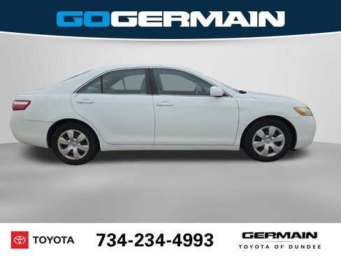 Used 2009 Toyota Camry LE FWD image 7