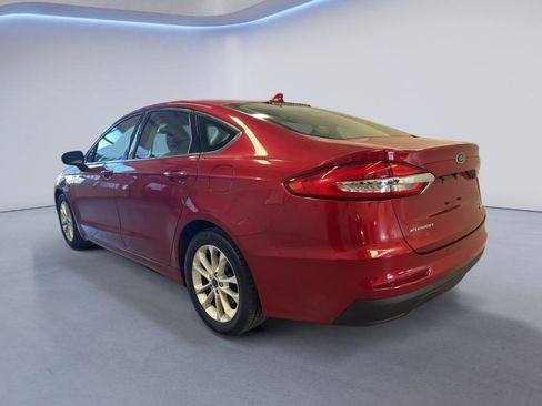 Used 2020 Ford Fusion SE FWD image 5
