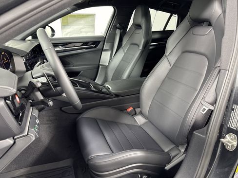 Used 2025 Porsche Panamera 4 image 5