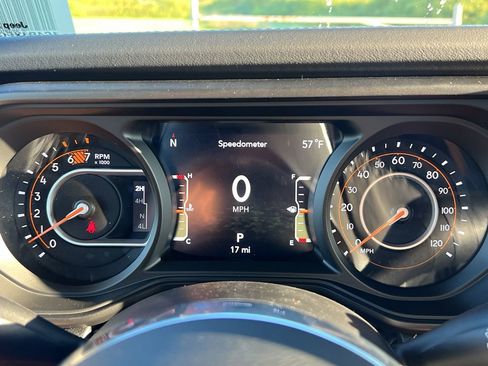 New 2025 Jeep Wrangler Sahara image 32