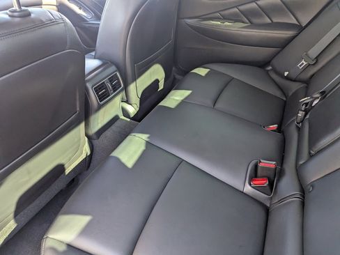 Used 2019 INFINITI Q50 Luxe w/ Essential Package (3.0T Luxe) image 16