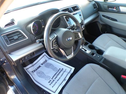 Used 2018 Subaru Legacy 2.5i Premium w/ Popular Package #1 AWD/4WD image 10