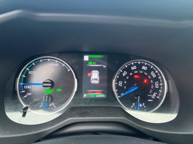Used 2022 Toyota RAV4 SE AWD/4WD image 2