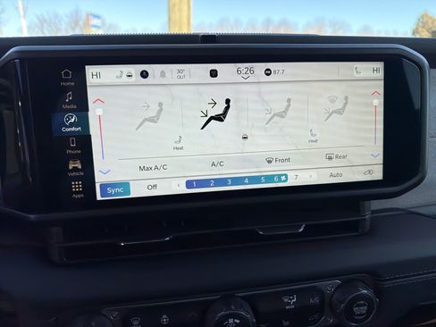 Certified 2025 Jeep Wrangler Sahara image 30